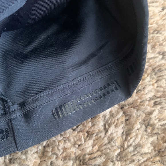 Pearl Izumi Escape Quest Cycling Bike Shorts Sz.S Form Fit Black Padded - Picture 9 of 9